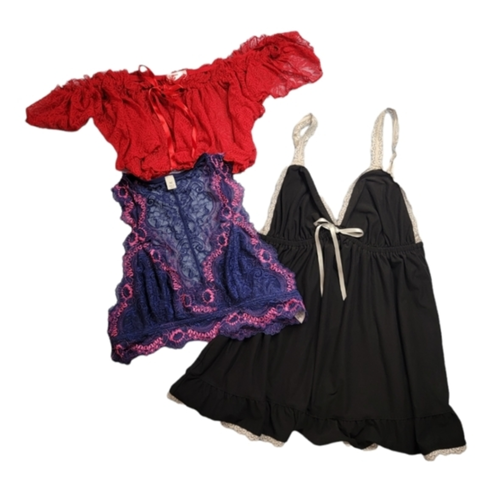3 lingerie tops bralette/off sholders Size Medium Secret Treasures